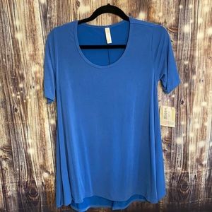 NWT Lularoe perfect tee size XS